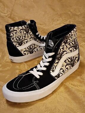 Vans Sk8-Hi Black & White Damask Print Men's 9.0 Woman's 10.5